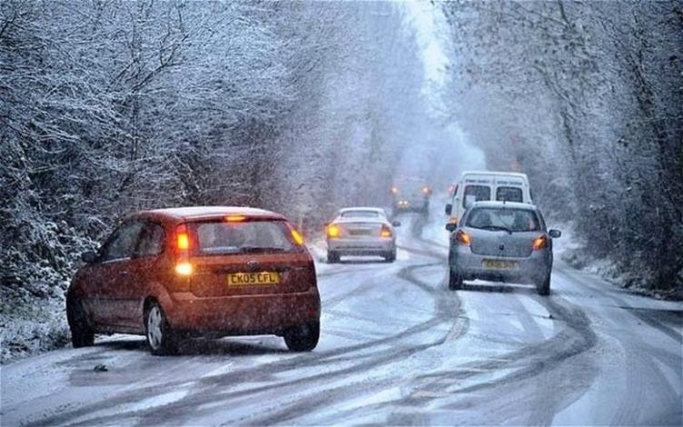 积雪路面