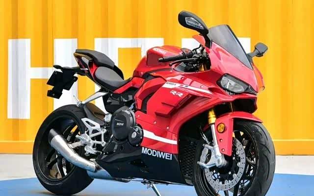 摩迪威800rr仿赛摩托车中的新力量