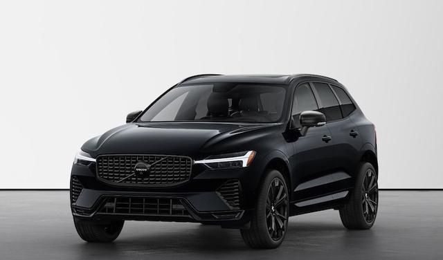 xc60ultimateblackedition外觀採用瑪瑙黑車色,並將車尾的車標字樣改