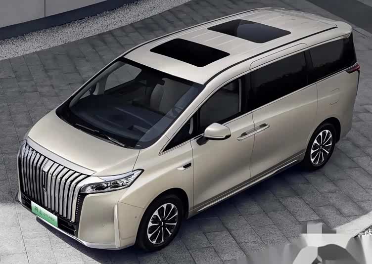 完美融合舒适与科技魏牌高山mpv值得一试