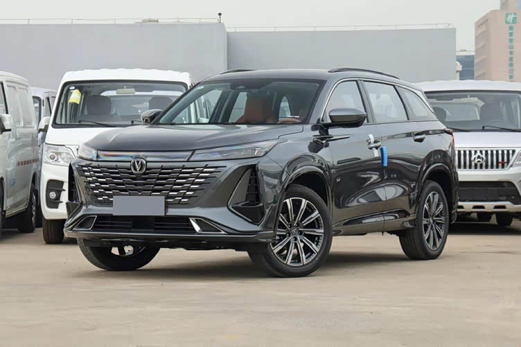 养一台15t的长安cs75plus一年需要多少钱家用值不值