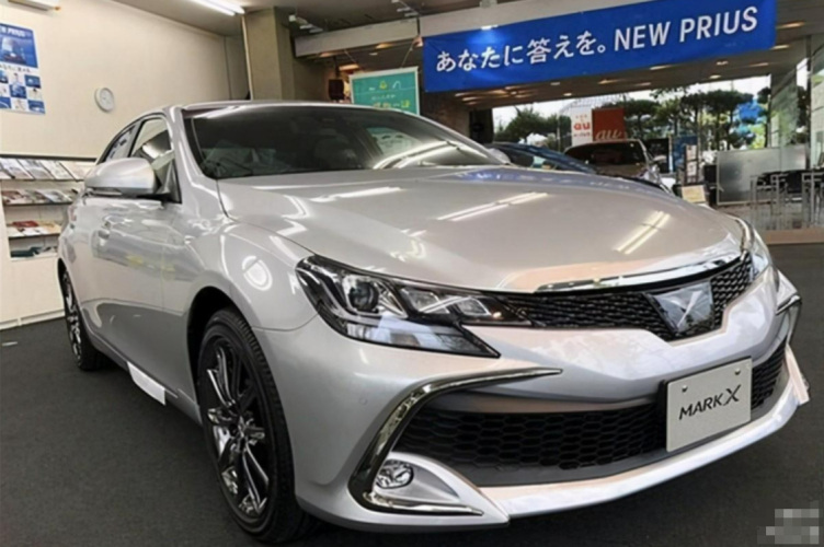 搭載v6發動機四驅全新豐田銳志即將復產預計售2098萬起