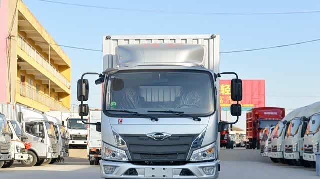 25升排量的合规轻卡北汽福田时代领航5售价10万起