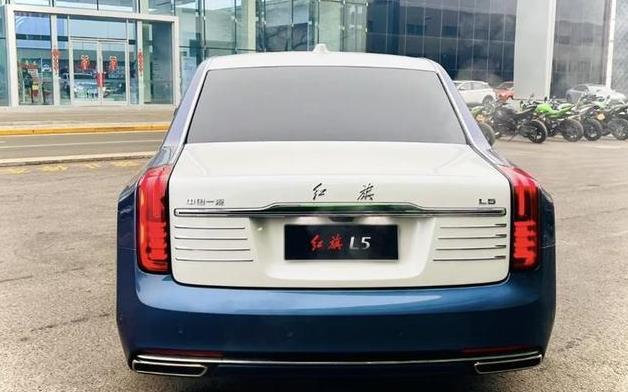 红旗l5新款上市 豪华6米长轿车