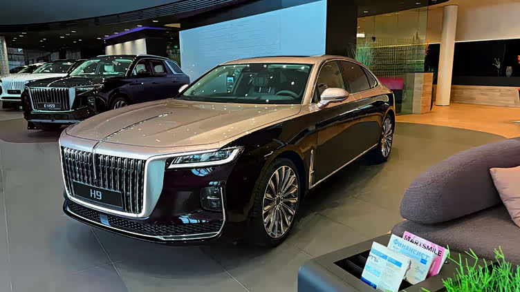 红旗h9是一款配置丰富的国产旗舰豪华轿车_车家号_发现车生活_汽车之