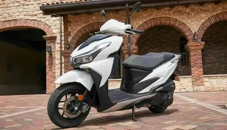 就数据而言大阳vrs125无疑是同排量车型中的小钢炮,毕竟本田的lead125