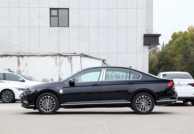 大众迈腾复活了时隔四年最新6月销量重回2万