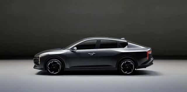 颜值与科技并存:全新起亚k4,年轻化设计引领新潮流?