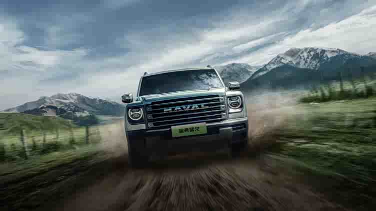 顿时让我有了兴趣,毕竟时至今日,20万以内的硬派越野风格的插电混动