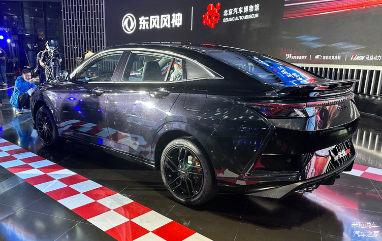 7万级黑武士轿跑东风风神奕炫正式上市