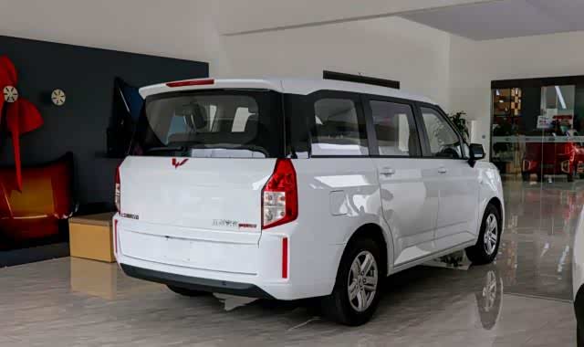 我的新工作伙伴五菱宏光plus选它只因实用性无可比拟