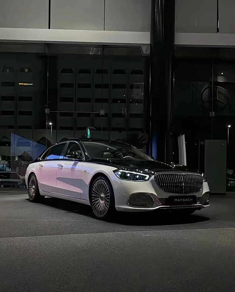 身份地位要显赫首选就属迈巴赫s680