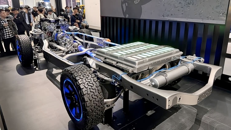 做硬派越野坦克700hi4t几乎没缺点但通勤不合适