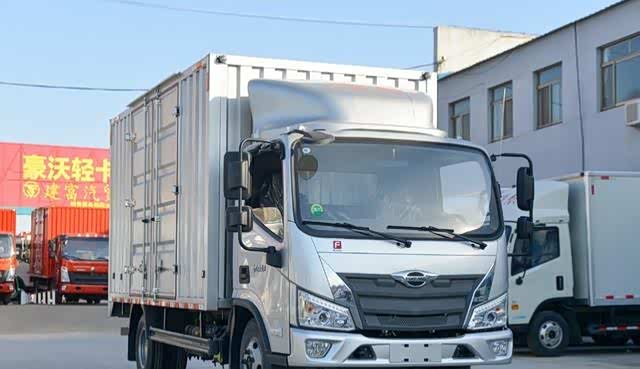 25升排量的合规轻卡北汽福田时代领航5售价10万起