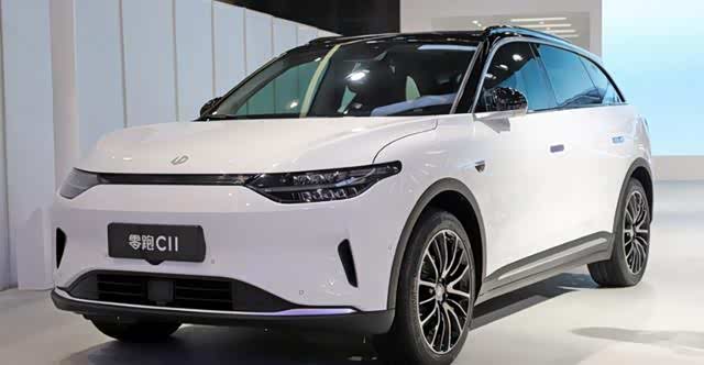忠于你的性价比与实用性纯电动零跑汽车c11