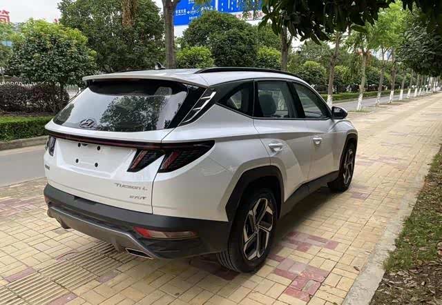 北京现代途胜l1288万起售配15t8at竞争本田crv