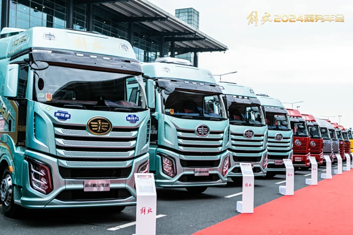 牵引车3月销量破64万辆解放夺冠徐工大涨北奔红岩返前十