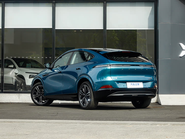 小鹏g6: 超强动力,纯电续航700km,科技感爆棚的智能电动suv