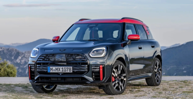 与全新宝马x1同平台打造的mini countryman,在尺寸上也有所提升,提供