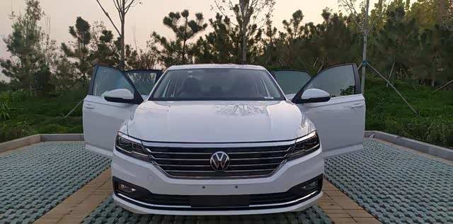 放弃卡罗拉提朗逸plus车主操控不输思域小毛病也有