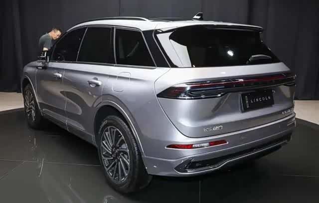 全新林肯冒险家亮相新增15t混动售价2538万起