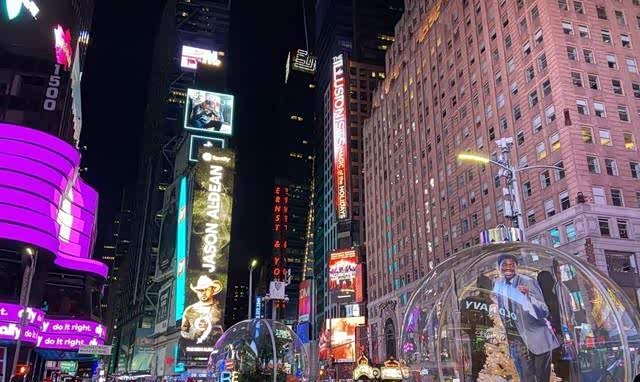 全球热门的跨年倒数地美国纽约时代广场