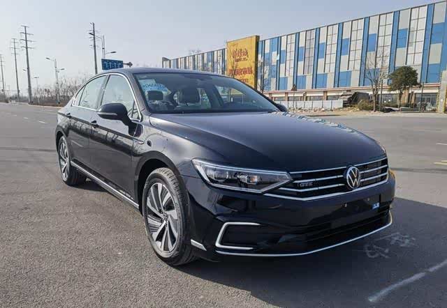 一汽大众迈腾史无前例打折4万年初买的车主直呼两个月亏两万