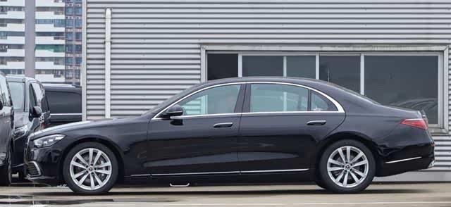 真要扳倒奔驰s级直降3155万车长5391mm后排犹如头等舱