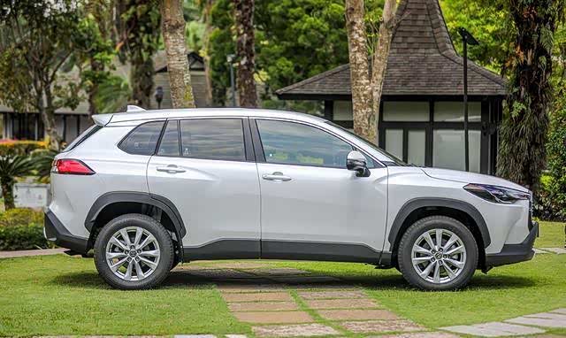 丰田正式推出全新suv多功能运动车丰田卡罗拉cross