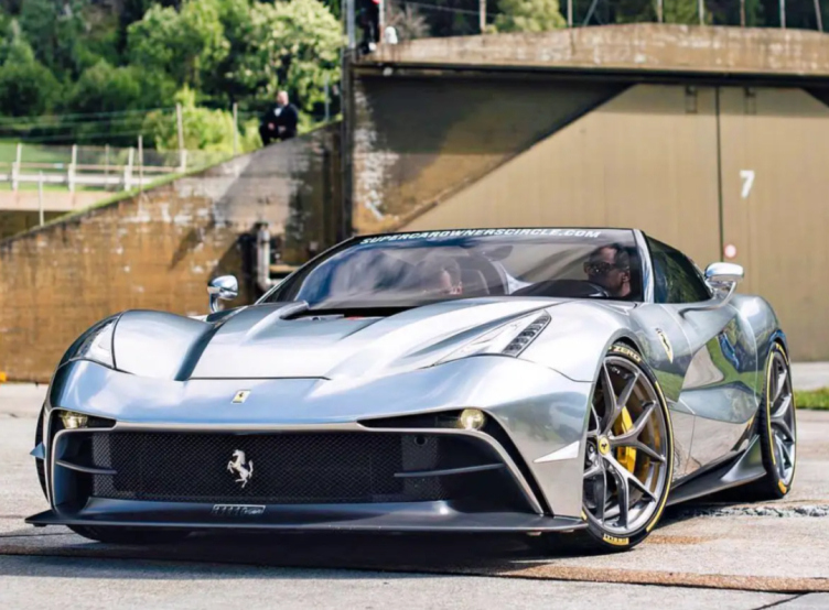 李建勤,华人玩车天花板,车子数百辆,8900万买劳斯莱斯