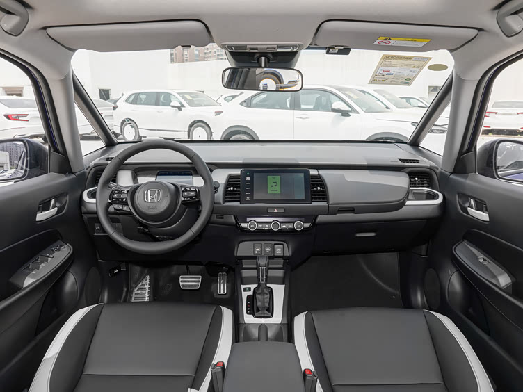 本田飞度外观升级内饰优化动力下调