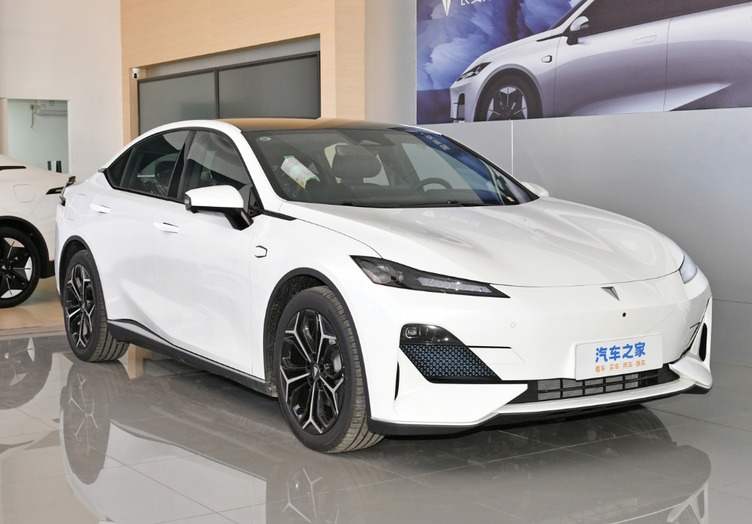 配置差异大性价比逆天1299万起的深蓝sl03荣耀版该怎么选