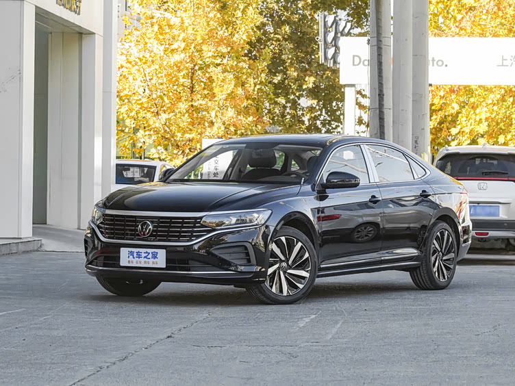 大众帕萨特2024款外观年轻时尚配置豪华动力出色