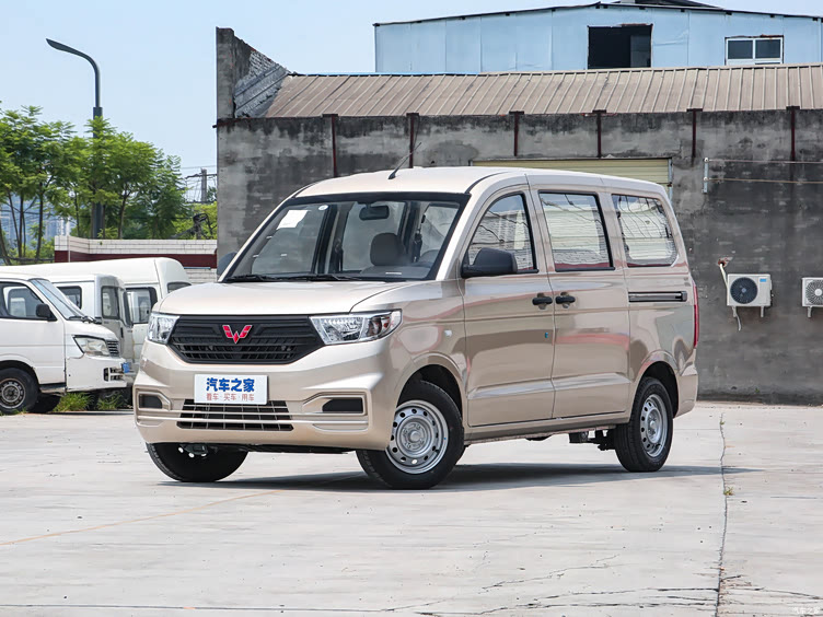 五菱宏光miniev与v比较:谁是市场的真正赢家?_车家号_发现车生活_汽车