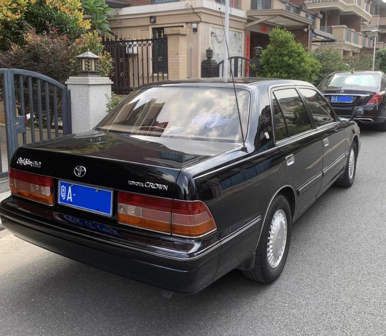 1998年花60万买丰田皇冠155车主现在住独栋别墅26年舍不得卖