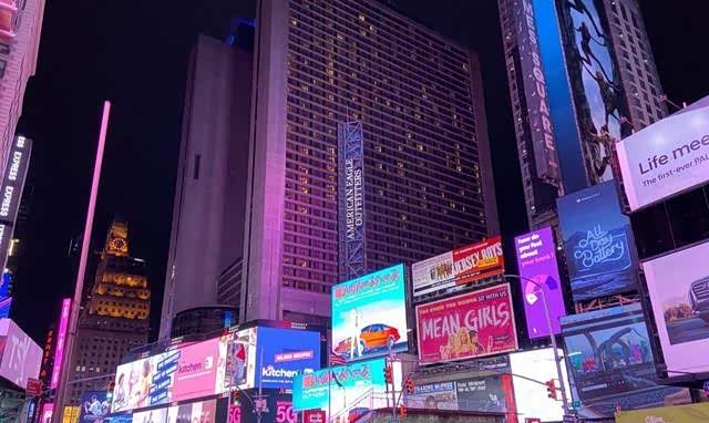 全球热门的跨年倒数地美国纽约时代广场