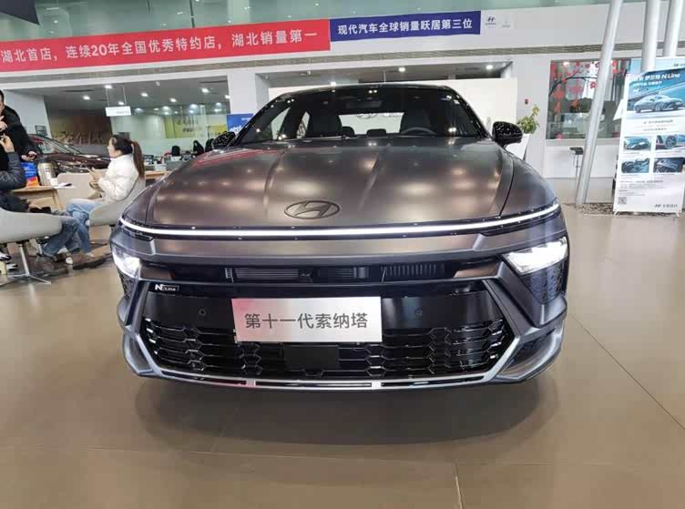 年轻人首选运动轿车 北京现代第十一代索纳塔新车到店