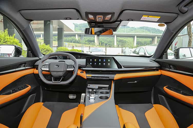 新车20t8at长安univ20t经典运动型上市售价1399万元