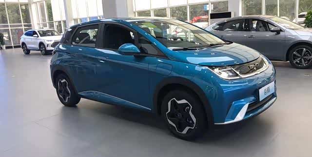 比亚迪海豚纯电两厢车10月出口16万辆高尔夫飞度日子不好过