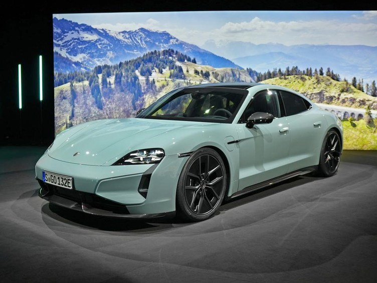 新款保时捷taycan发布换新马达动力更强续航678km