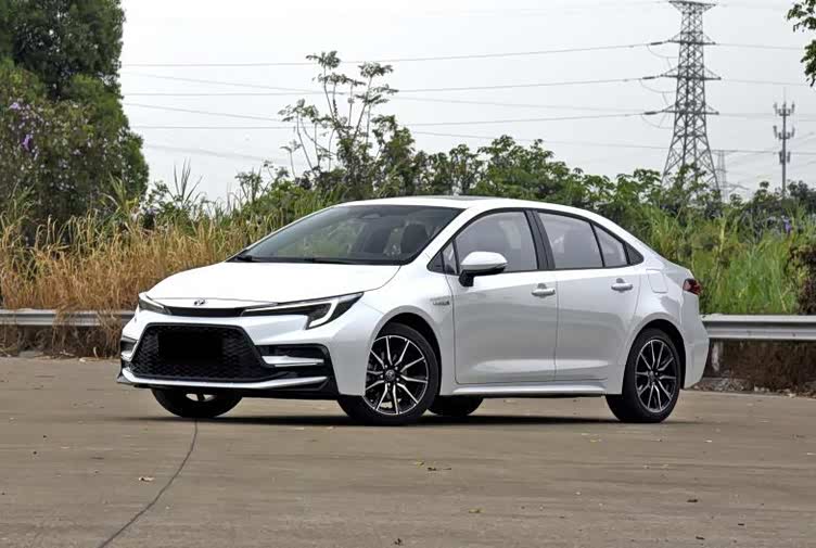 丰田雷凌迎来全新换代配置升级更豪华综合油耗不到6l