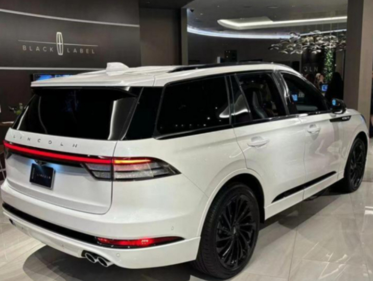 406马力30t引擎动力性能的卓越体验最新款林肯飞行家实车图