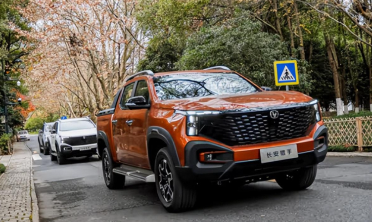 长安汽车旗下首款超级增程皮卡长安猎手正式开启预售