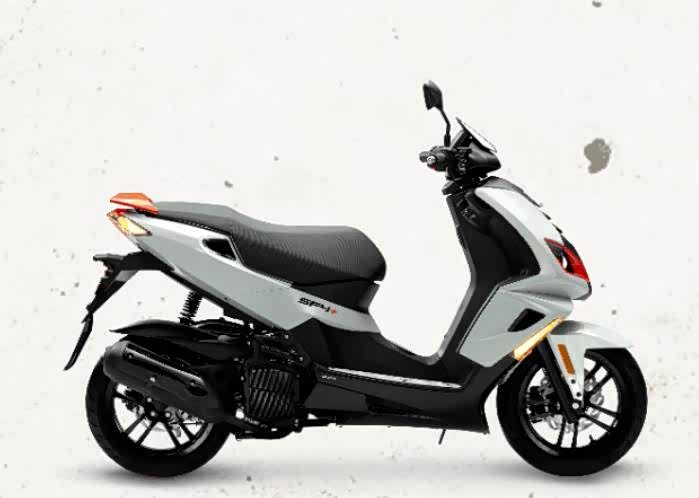 标致在踏板车型上的设计一直都没输过,不论是姜戈还是这台sf4都是非常