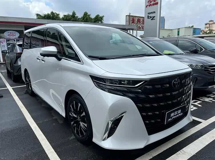 沃尔沃em90征服香港保姆车市场的豪华之选