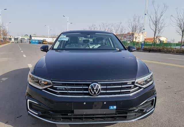 购车时会偏向考虑新能源车,或者原本想买大众迈腾330tsi改为购买宝来