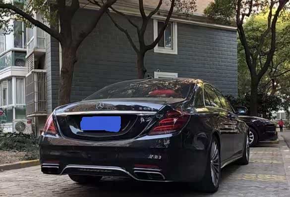 皖籍商人在沪买辆奔驰s65l394万元落地停露天认识的人却不多