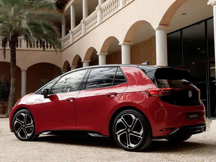 大众新款后置后驱小车零百加速56秒欲取代gti的位置