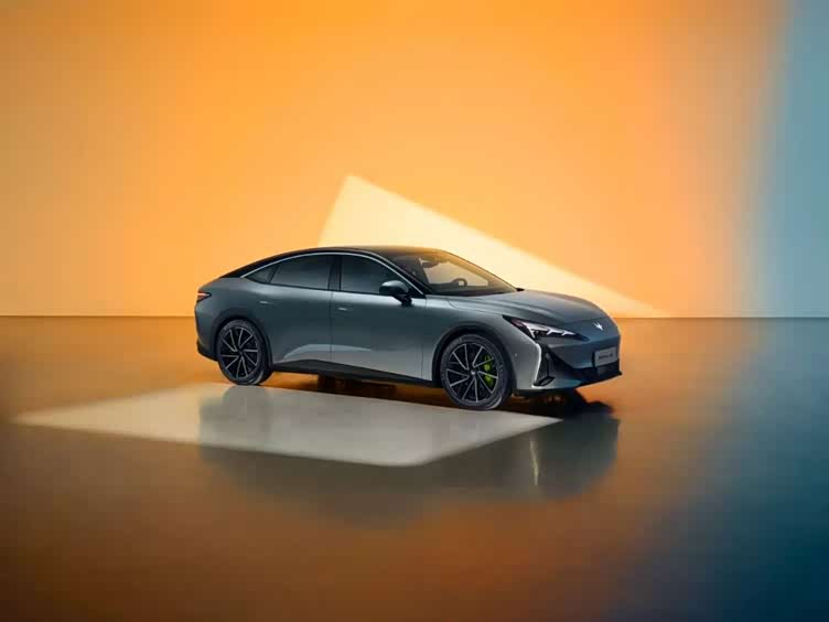 极狐汽车达尔文20技术全面进化北极星高端平台正式发布