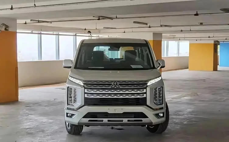 三菱得利卡实车图曝光能越野的mpv若入华奥德赛或难保高价